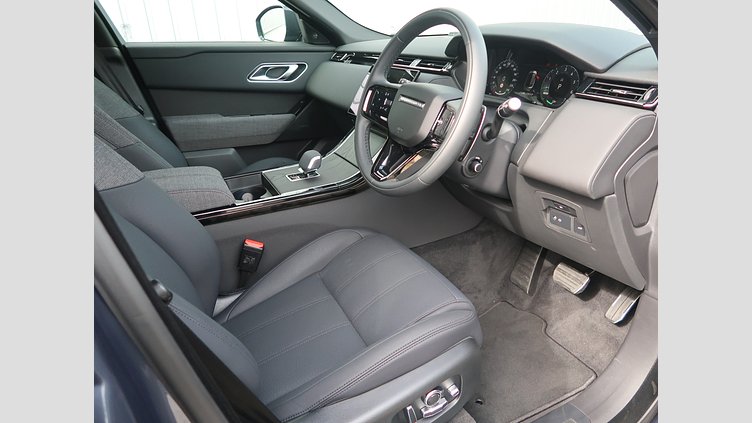 2024 認定中古車 Land Rover Range Rover Velar ヴァレジネブルー P400eプラグインハイブリッド（ガソリン） Standard Wheelbase Dynamic HSE