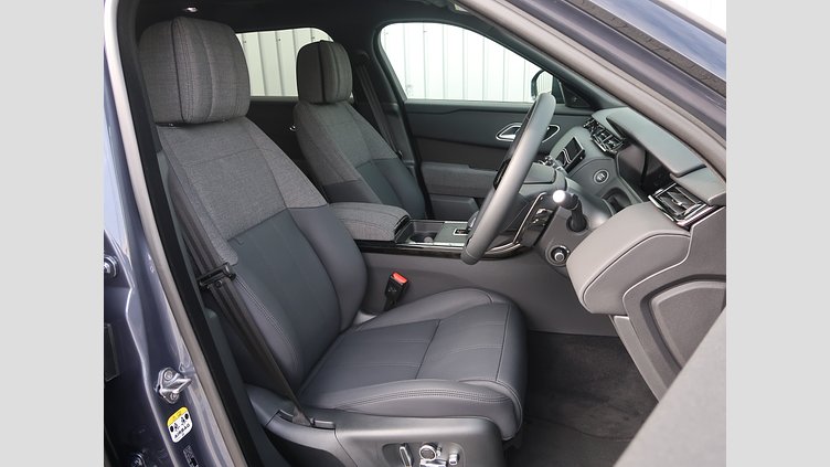 2024 認定中古車 Land Rover Range Rover Velar ヴァレジネブルー P400eプラグインハイブリッド（ガソリン） Standard Wheelbase Dynamic HSE