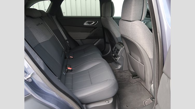 2024 認定中古車 Land Rover Range Rover Velar ヴァレジネブルー P400eプラグインハイブリッド（ガソリン） Standard Wheelbase Dynamic HSE