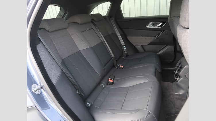 2024 認定中古車 Land Rover Range Rover Velar ヴァレジネブルー P400eプラグインハイブリッド（ガソリン） Standard Wheelbase Dynamic HSE