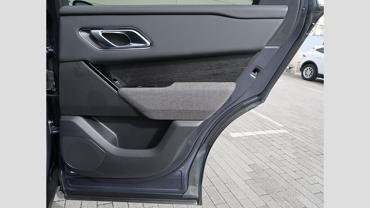 2024 認定中古車 Land Rover Range Rover Velar ヴァレジネブルー P400eプラグインハイブリッド（ガソリン） Standard Wheelbase Dynamic HSE