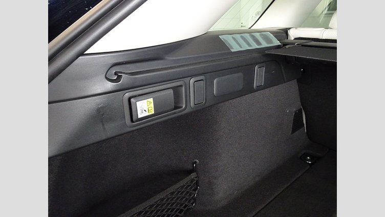2023 認定中古車 Land Rover Range Rover Velar ハクバシルバー D200 AWD（オートマチック） MHEV R-DYNAMIC S