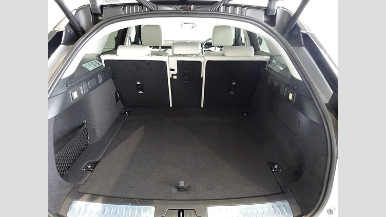 2023 認定中古車 Land Rover Range Rover Velar ハクバシルバー D200 AWD（オートマチック） MHEV R-DYNAMIC S