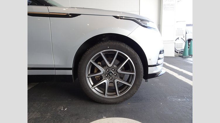 2023 認定中古車 Land Rover Range Rover Velar ハクバシルバー D200 AWD（オートマチック） MHEV R-DYNAMIC S