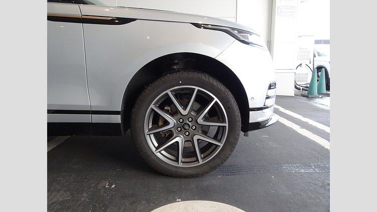 2023 認定中古車 Land Rover Range Rover Velar ハクバシルバー D200 AWD（オートマチック） MHEV R-DYNAMIC S