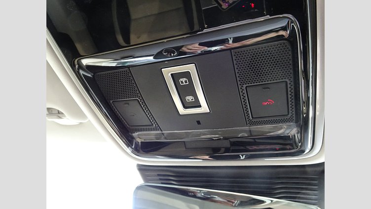 2023 認定中古車 Land Rover Range Rover Velar ハクバシルバー D200 AWD（オートマチック） MHEV R-DYNAMIC S