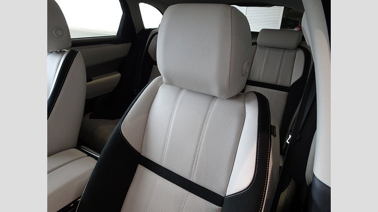 2023 認定中古車 Land Rover Range Rover Velar ハクバシルバー D200 AWD（オートマチック） MHEV R-DYNAMIC S