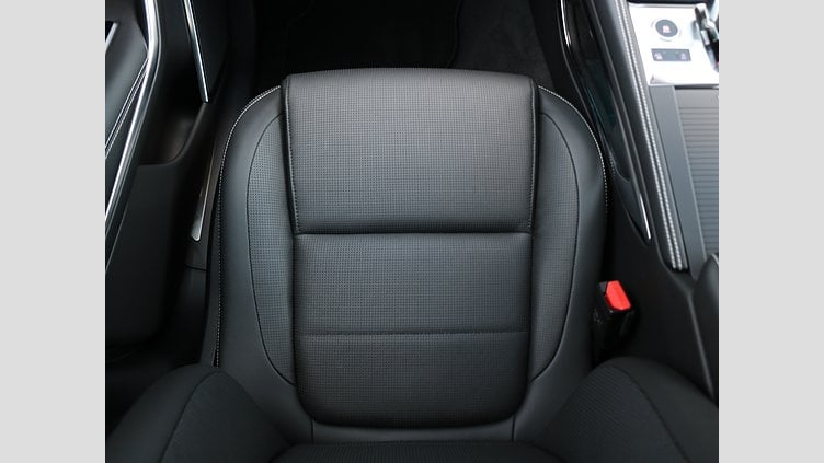 2024 認定中古車 Jaguar F-Pace サントリーニブラック P250 AWD（オートマチック） R-DYNAMIC SE