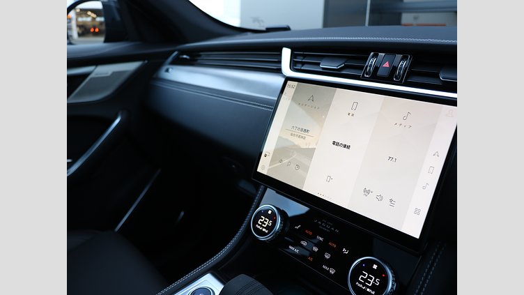2024 認定中古車 Jaguar F-Pace サントリーニブラック P250 AWD（オートマチック） R-DYNAMIC SE
