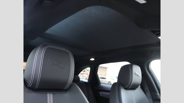 2024 認定中古車 Jaguar F-Pace サントリーニブラック P250 AWD（オートマチック） R-DYNAMIC SE