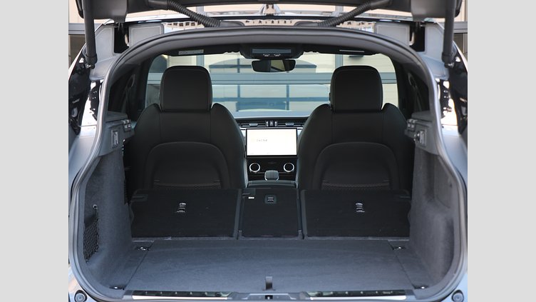 2024 認定中古車 Jaguar F-Pace サントリーニブラック P250 AWD（オートマチック） R-DYNAMIC SE