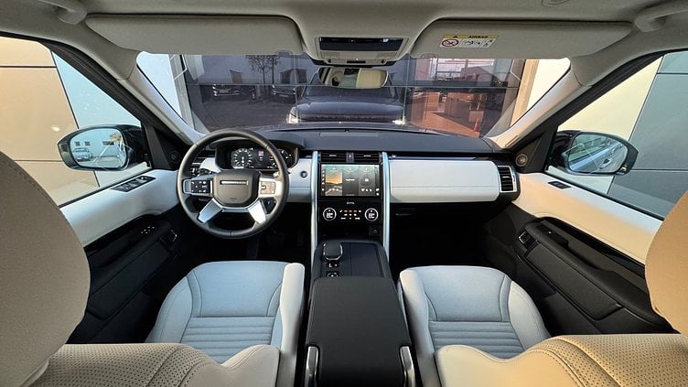 2025 SKLADOVÉ VOZIDLÁ Land Rover Discovery Eiger Grey D250 AWD AUTOMAT S