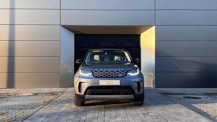 2025 SKLADOVÉ VOZIDLÁ Land Rover Discovery Eiger Grey D250 AWD AUTOMAT S