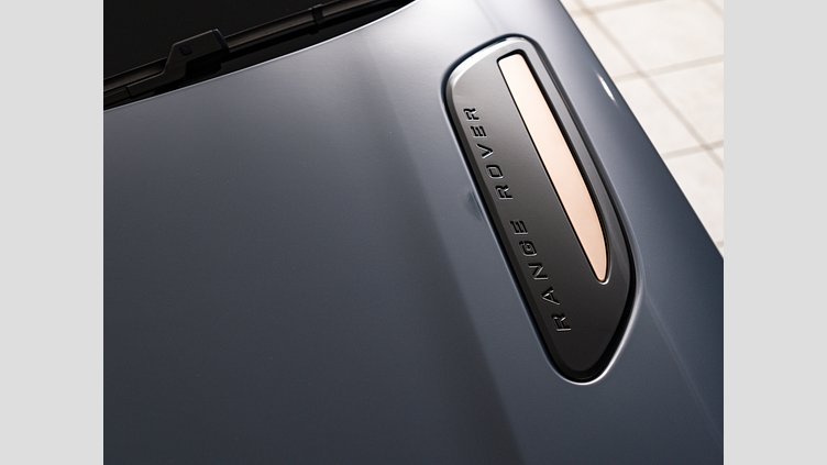 2024 認定中古車 Land Rover Range Rover Velar ヴァレジネブルー P400eプラグインハイブリッド（ガソリン） Standard Wheelbase Dynamic HSE
