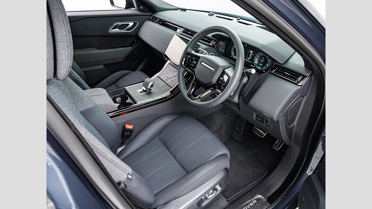 2024 認定中古車 Land Rover Range Rover Velar ヴァレジネブルー P400eプラグインハイブリッド（ガソリン） Standard Wheelbase Dynamic HSE