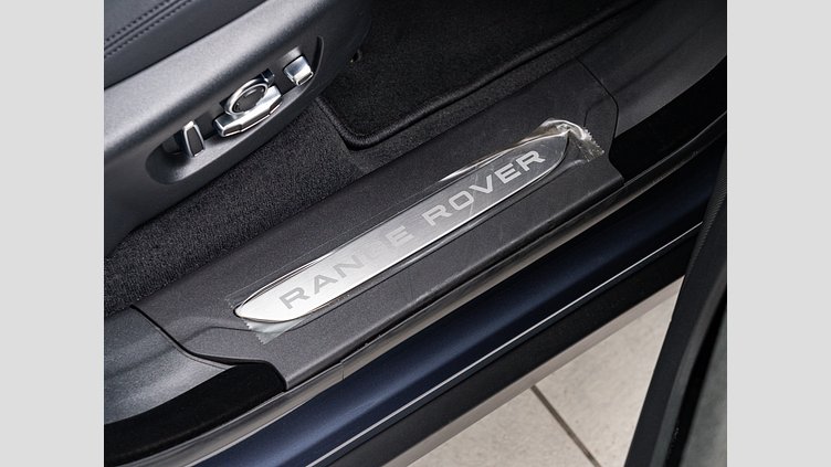 2024 認定中古車 Land Rover Range Rover Velar ヴァレジネブルー P400eプラグインハイブリッド（ガソリン） Standard Wheelbase Dynamic HSE