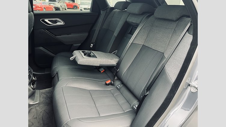 2024 認定中古車 Land Rover Range Rover Velar ヴァレジネブルー P400eプラグインハイブリッド（ガソリン） Standard Wheelbase Dynamic HSE