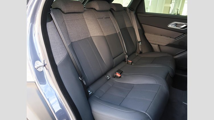 2024 認定中古車 Land Rover Range Rover Velar ヴァレジネブルー P400eプラグインハイブリッド（ガソリン） Standard Wheelbase Dynamic HSE