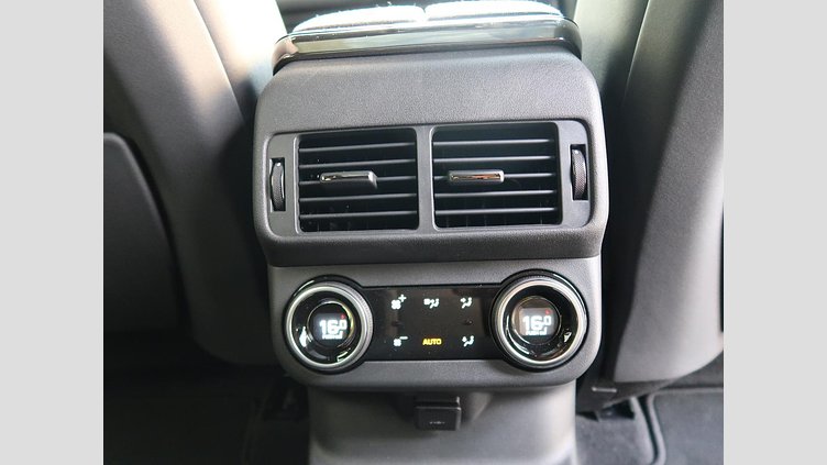 2024 認定中古車 Land Rover Range Rover Velar ヴァレジネブルー P400eプラグインハイブリッド（ガソリン） Standard Wheelbase Dynamic HSE
