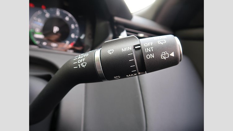 2024 認定中古車 Land Rover Range Rover Velar ヴァレジネブルー P400eプラグインハイブリッド（ガソリン） Standard Wheelbase Dynamic HSE