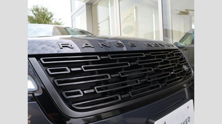 2024 認定中古車 Land Rover Range Rover Velar ヴァレジネブルー P400eプラグインハイブリッド（ガソリン） Standard Wheelbase Dynamic HSE