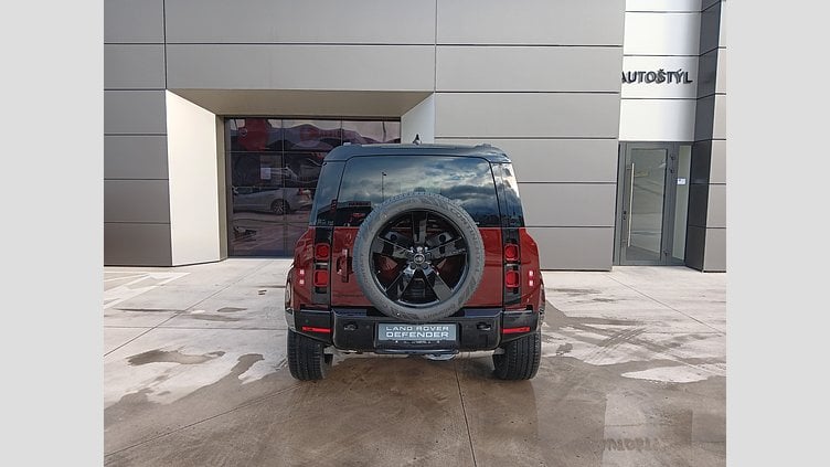 2024 SKLADOVÉ VOZIDLÁ Land Rover Defender 110 Sedona Red 3.0D MHEV 300PS Sedona Edition AWD Auto