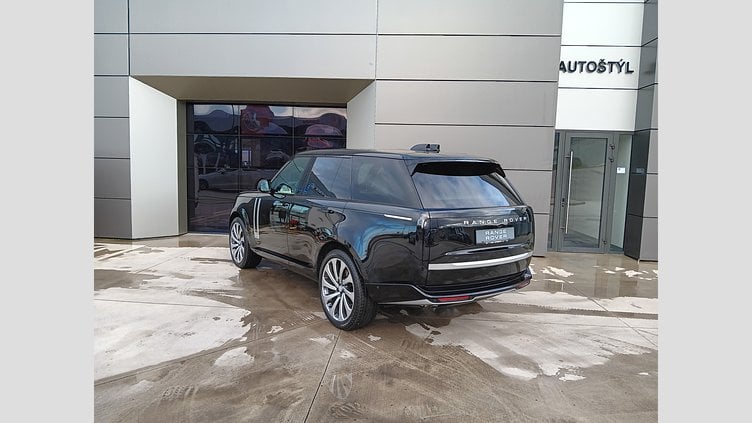 2024 SKLADOVÉ VOZIDLÁ Land Rover Range Rover Santorini Black 4.4L 530PS Autobiography AWD SWB Auto