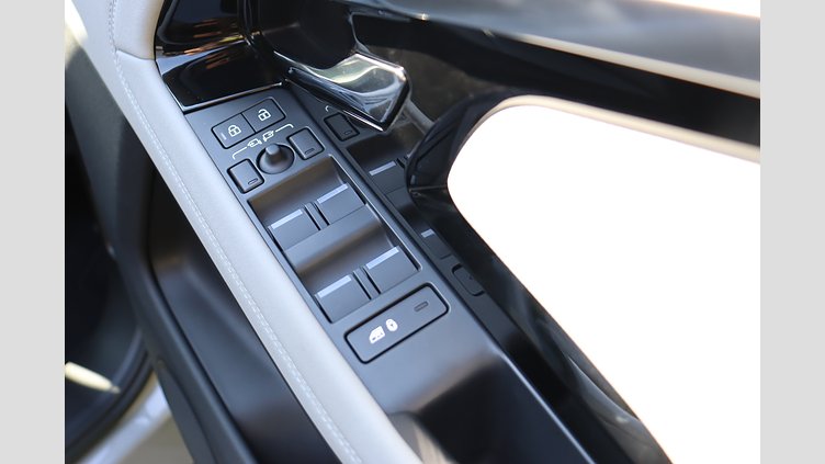 2023 認定中古車 Land Rover Range Rover Evoque ソウルパールシルバー P250 AWD（オートマチック） BRONZE EDITION