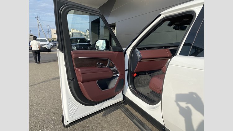 2023 認定中古車 Land Rover Range Rover オストゥーニパールホワイト P530 AWD（AT） スタンダードホイールベース AUTOBIOGRAPHY