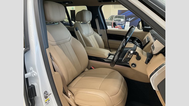 2023 認定中古車 Land Rover Range Rover Icy White in Gloss finish P440 AWD PHEV（AT） スタンダードホイールベース AUTOBIOGRAPHY
