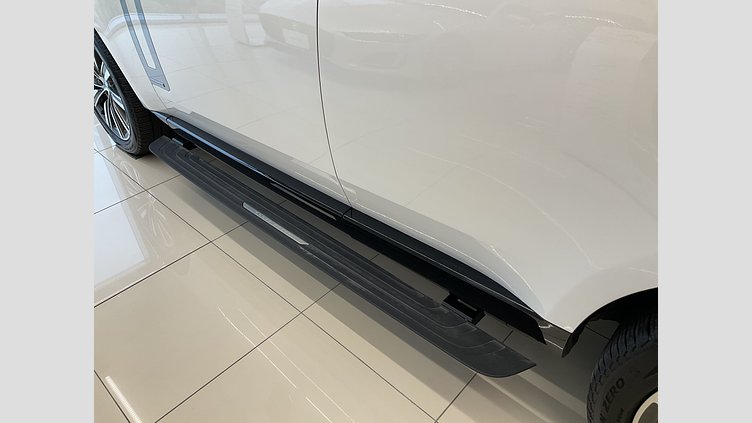 2023 認定中古車 Land Rover Range Rover Icy White in Gloss finish P440 AWD PHEV（AT） スタンダードホイールベース AUTOBIOGRAPHY