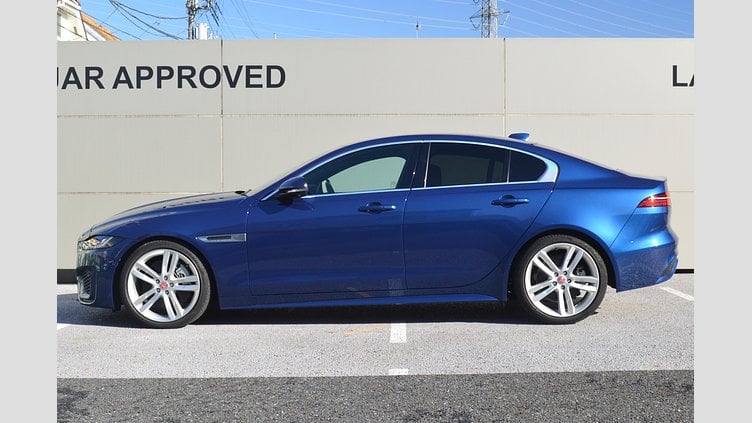 2021 認定中古車 Jaguar XE ブルーファイアブルー P250 RWD（オートマチック） 4 door Saloon R-DYNAMIC SE