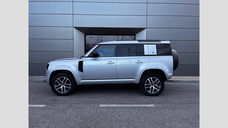 2021 JAZDENÉ VOZIDLÁ Land Rover Defender 110 Hakuba Silver D250 AWD AUTOMAT MHEV XS