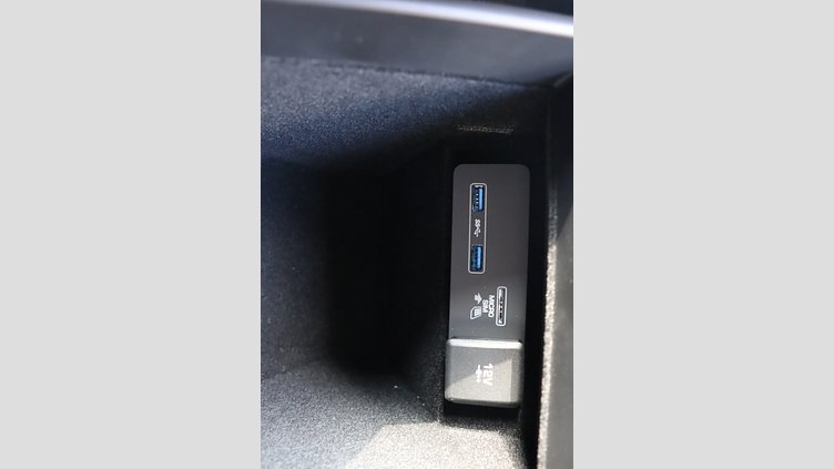 2020 認定中古車 Land Rover Range Rover Evoque ユーロンホワイト P200 S