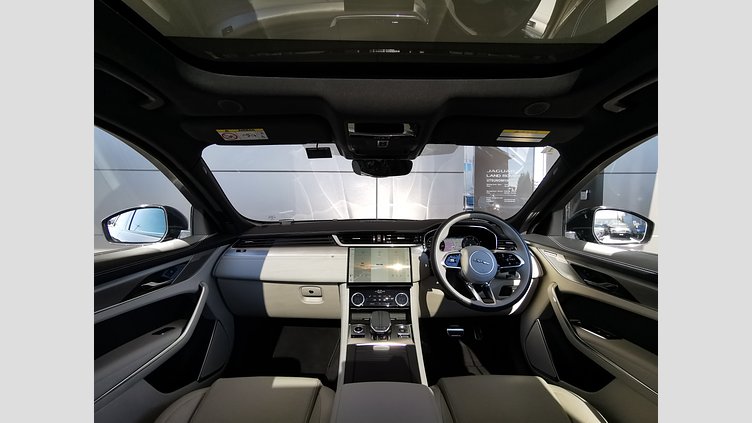 2024 認定中古車 Jaguar F-Pace カルパチアングレイ D204 AWD（オートマチック）MHEV R-DYNAMIC SE