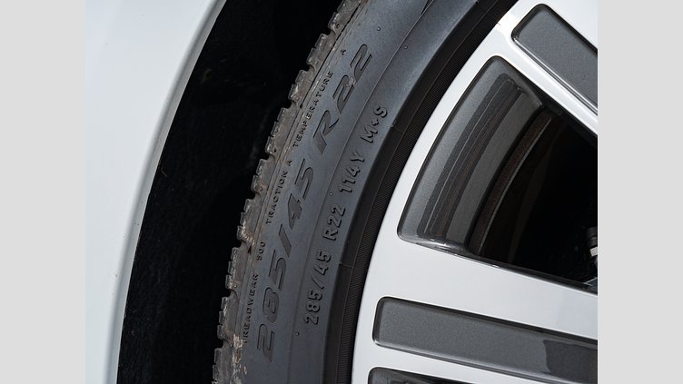 2024 認定中古車 Land Rover Range Rover フジホワイト P550 AWD PHEV（AT） スタンダードホイールベース Autobiography