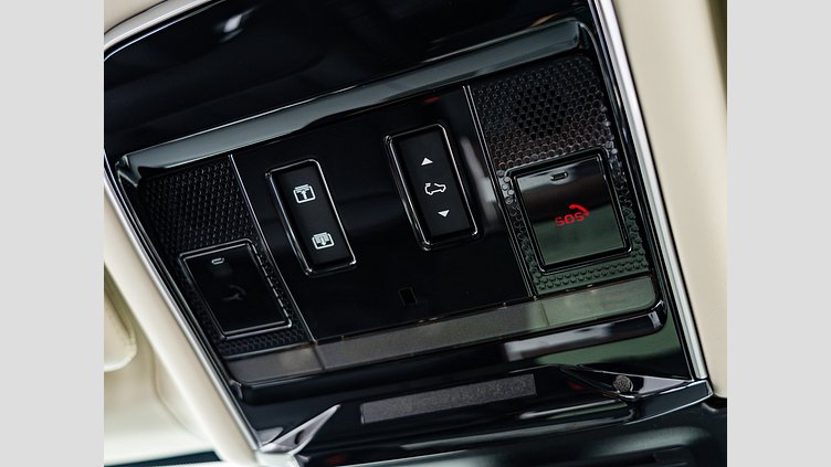 2024 認定中古車 Land Rover Range Rover フジホワイト P550 AWD PHEV（AT） スタンダードホイールベース Autobiography