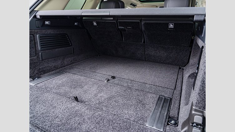2024 認定中古車 Land Rover Range Rover フジホワイト P550 AWD PHEV（AT） スタンダードホイールベース Autobiography