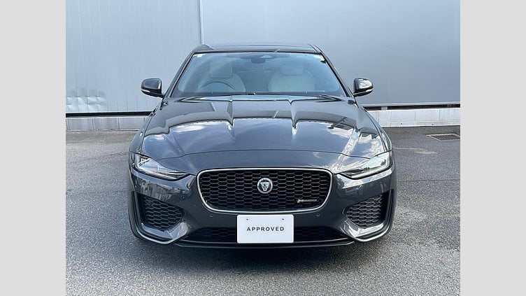 2023 認定中古車 Jaguar XE カルパチアングレー インジニウム2.0リッター4気筒250PSターボチャージドガソリンエンジン（オートマチック） RWD 4 door Saloon R-DYNAMIC SE