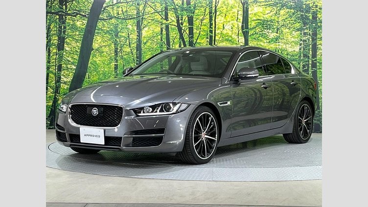 2015 認定中古車 Jaguar XE Corris Grey 2.0 i4 Petrol　Rear Wheel Drive プレステージ