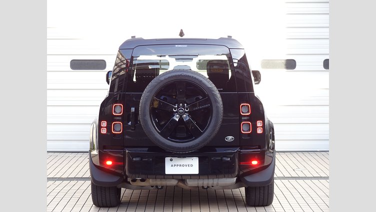 2022 認定中古車 Land Rover Defender 110 サントリーニブラック D300 AWD（AT） X