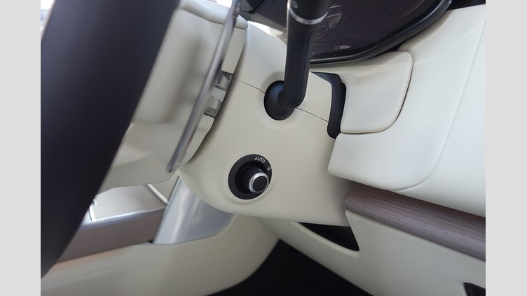 2024 認定中古車 Land Rover Range Rover ベルグレイヴィアグリーン P550 AWD PHEV（AT） スタンダードホイールベース Autobiography