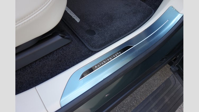2024 認定中古車 Land Rover Range Rover ベルグレイヴィアグリーン P550 AWD PHEV（AT） スタンダードホイールベース Autobiography