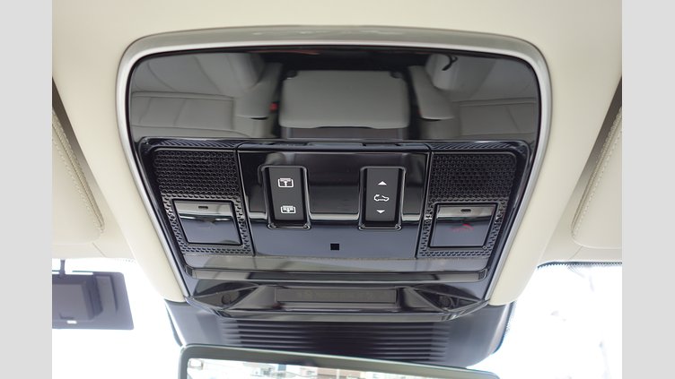 2024 認定中古車 Land Rover Range Rover ベルグレイヴィアグリーン P550 AWD PHEV（AT） スタンダードホイールベース Autobiography