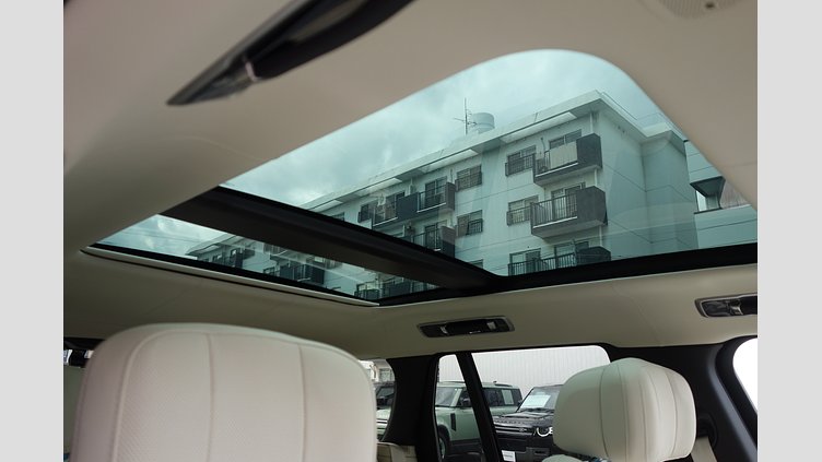 2024 認定中古車 Land Rover Range Rover ベルグレイヴィアグリーン P550 AWD PHEV（AT） スタンダードホイールベース Autobiography