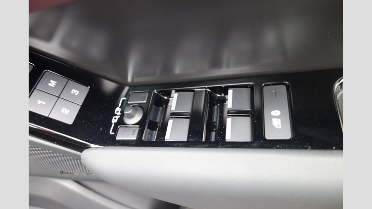 2024 認定中古車 Land Rover Range Rover Velar ザダルグレイ D200マイルドハイブリッド（ディーゼル） Standard Wheelbase Dynamic HSE