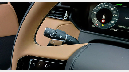 Range Rover Velar 25