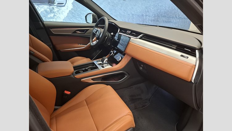 2025 Approved Jaguar F-Pace Santorini Black 400 CV SE P400e