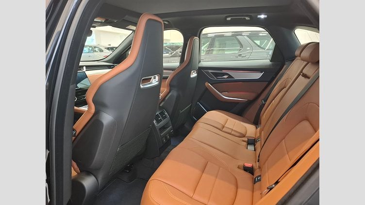 2025 Approved Jaguar F-Pace Santorini Black 400 CV SE P400e