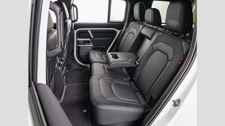 2023 認定中古車 Land Rover Defender 110 フジホワイト D300 AWD（AT） X-DYNAMIC SE